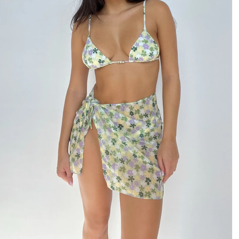Viviane Audi x 437 Eden Bikini